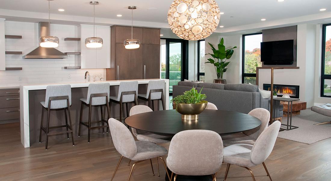 Wayzata Blu: Dining/Living